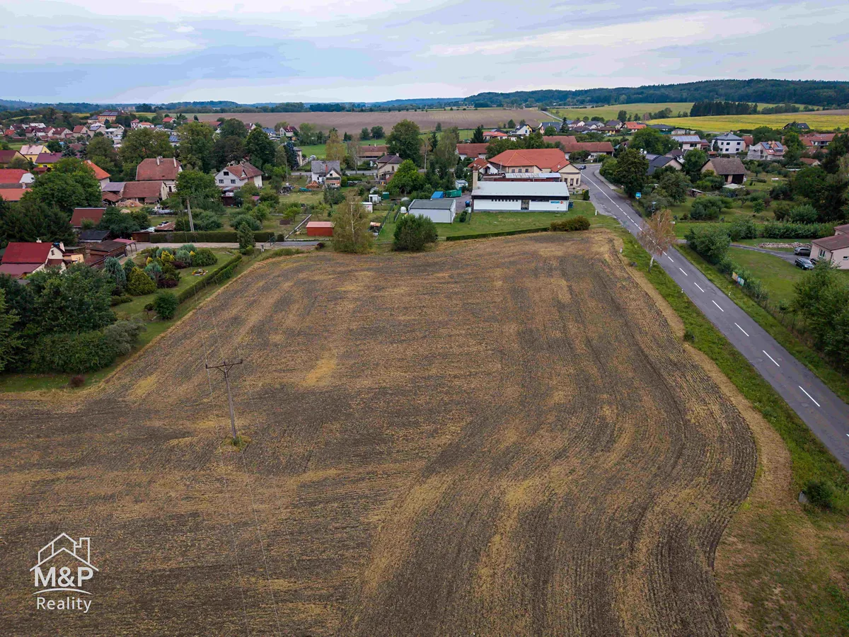 Prodej stavebního pozemku 1000 m²